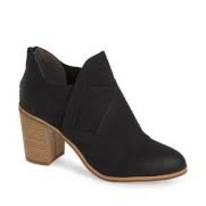 BC FOOTWEAR - Azalea Vegan Crisscross Bootie (Black)
